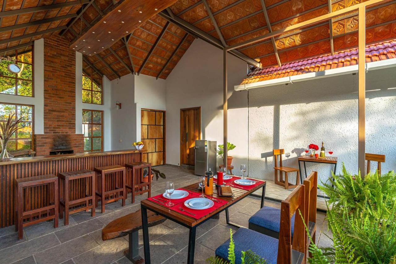 Stayvista At Cicada Chikmagalur 2Bhk Breakfast Included With Amazing View Zewnętrze zdjęcie